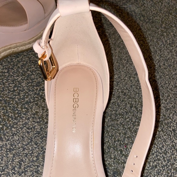 BCBGeneration wedge sandals. Only worn once! - Picture 5 of 6